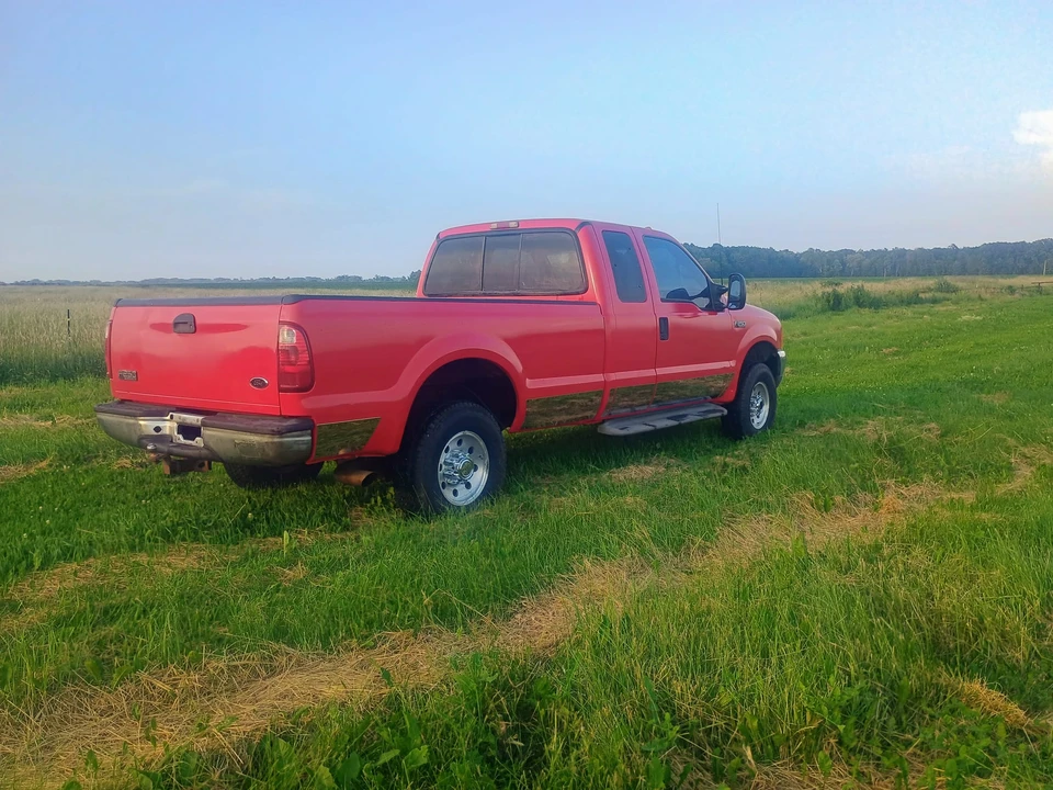2000 Ford Super Duty 1st Gen - Image 6 of 31