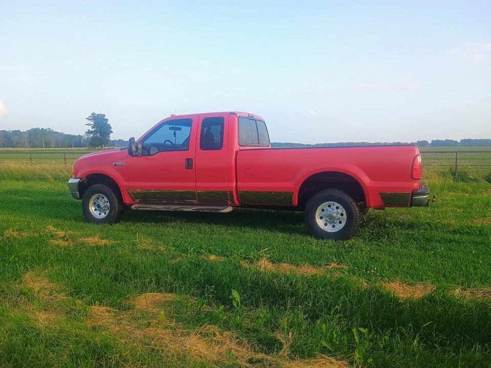 2000 Ford Super Duty 1st Gen - Image 4 of 31