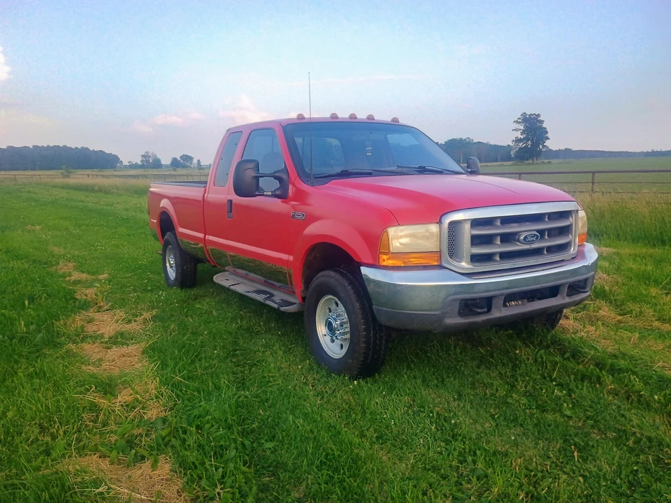 2000 Ford Super Duty 1st Gen - Image 8 of 31