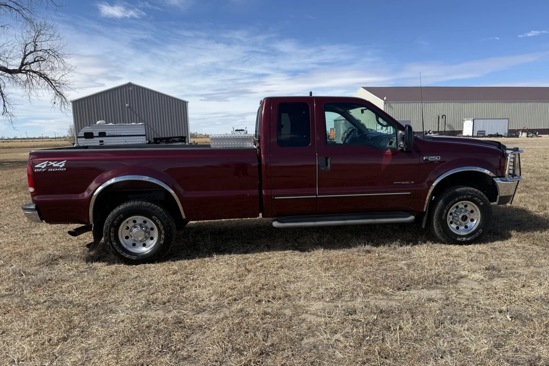 2000 Ford Super Duty 1st Gen - Image 3 of 7