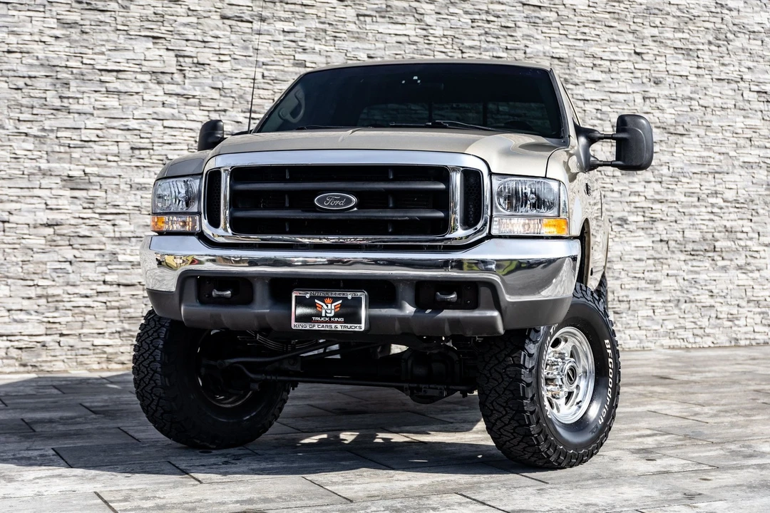 2000 Ford Super Duty 1st Gen - Image 2 of 21