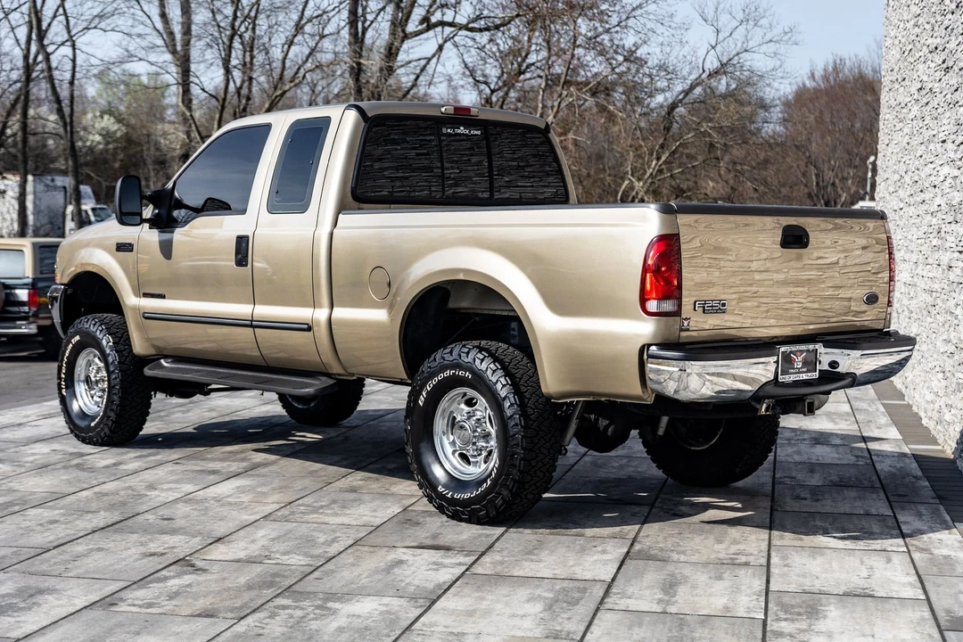 2000 Ford Super Duty 1st Gen - Image 12 of 21