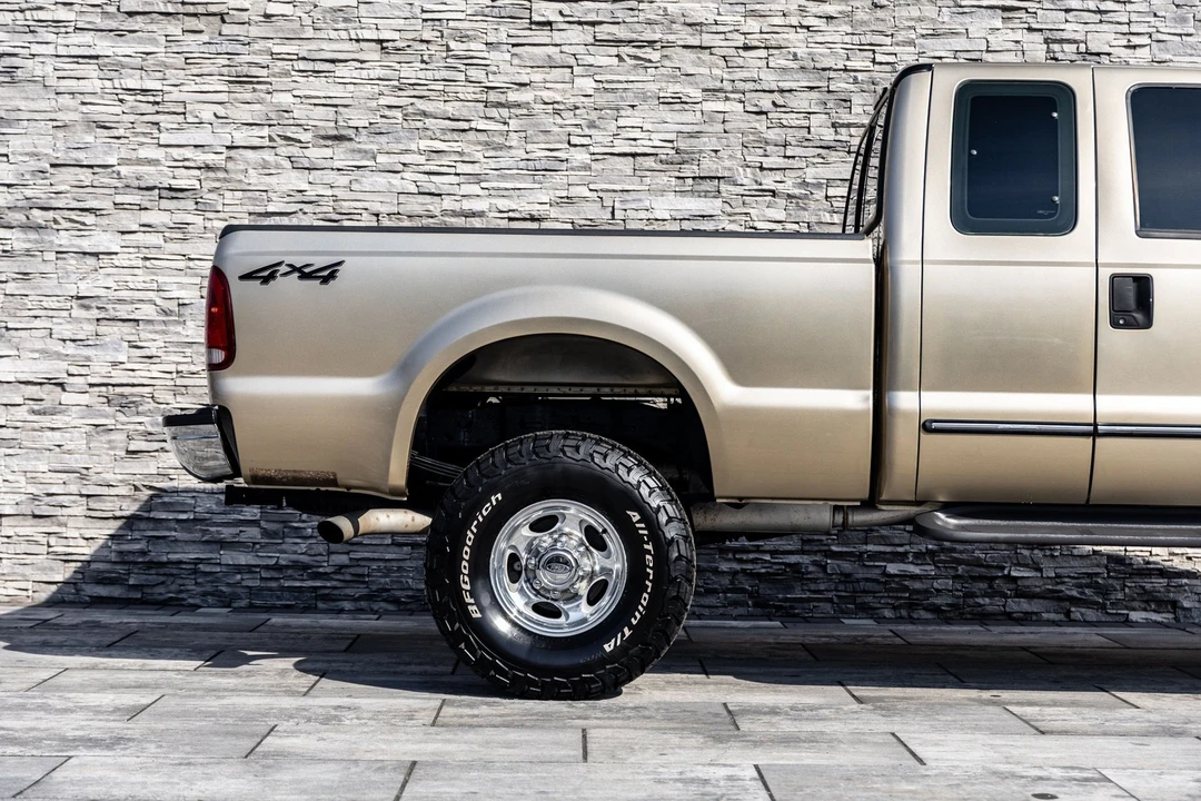 2000 Ford Super Duty 1st Gen - Image 19 of 21