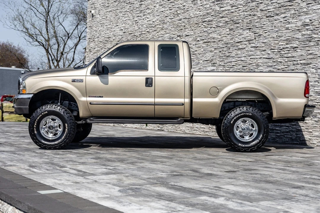 2000 Ford Super Duty 1st Gen - Image 10 of 21