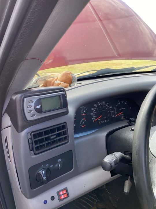 2000 Ford Super Duty 1st Gen - Image 7 of 9