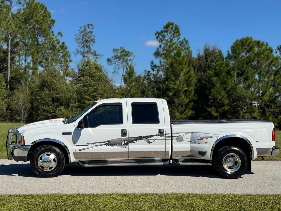 2000 Ford Super Duty 1st Gen - Image 2 of 16