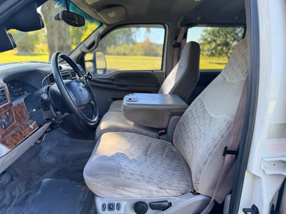 2000 Ford Super Duty 1st Gen - Image 8 of 16