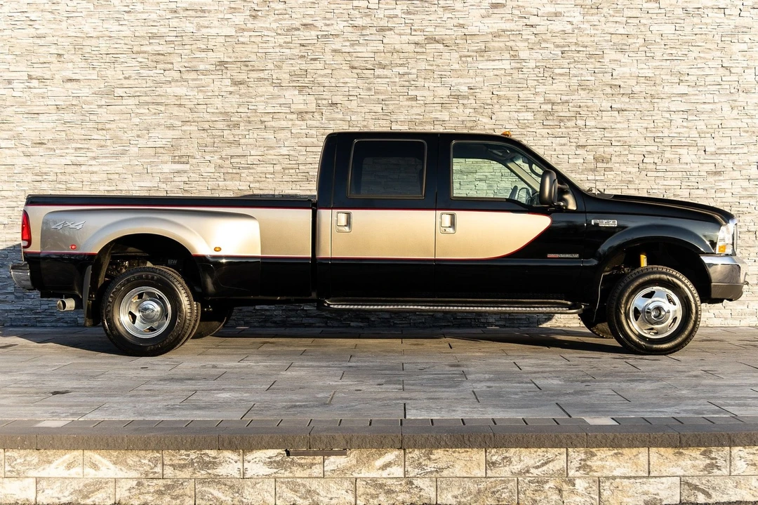2000 Ford Super Duty 1st Gen - Image 16 of 21