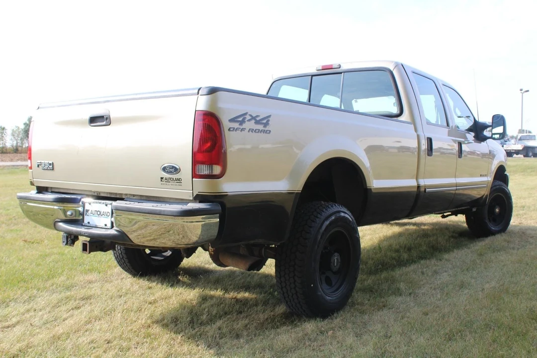 2000 Ford Super Duty 1st Gen - Image 7 of 12