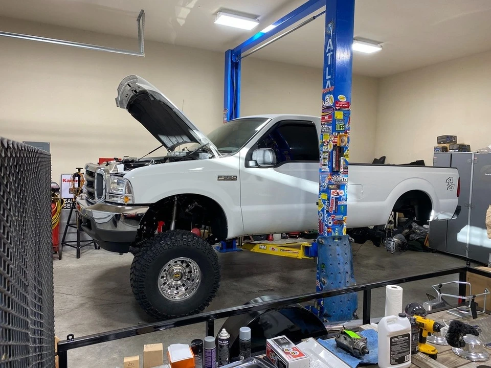 2000 Ford Super Duty 1st Gen - Image 14 of 21