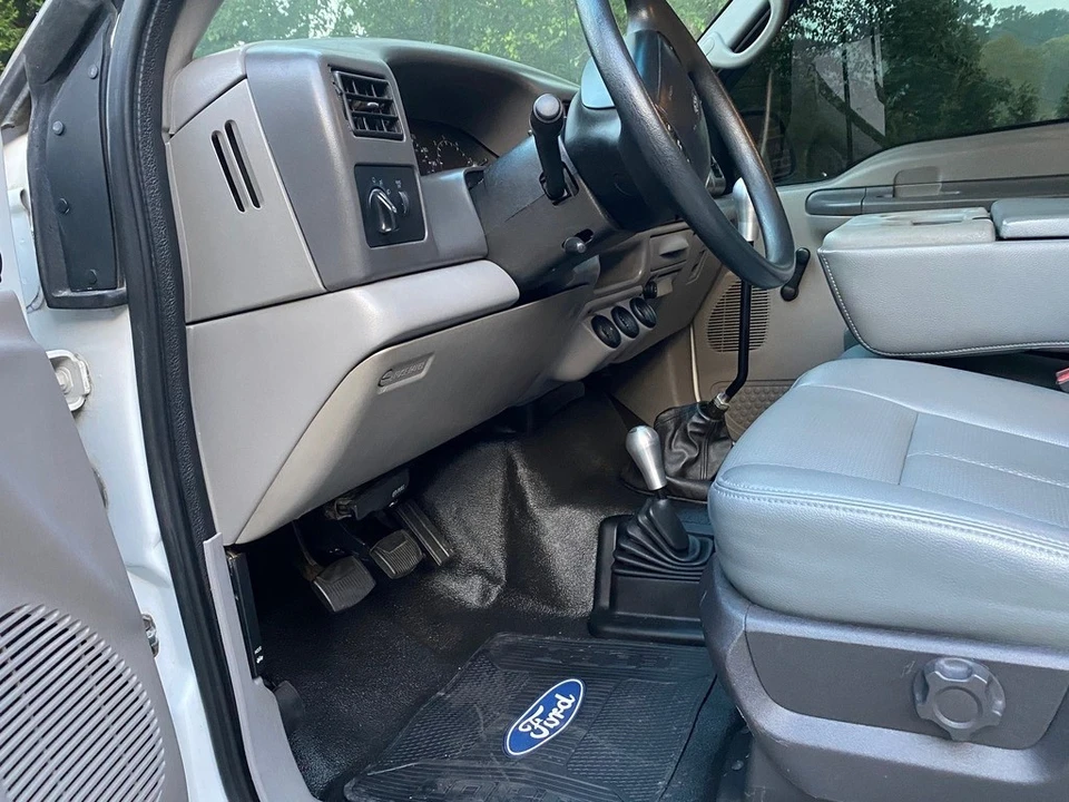 2000 Ford Super Duty 1st Gen - Image 6 of 21