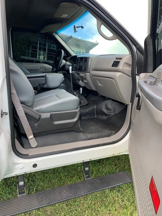 2000 Ford Super Duty 1st Gen - Image 11 of 21