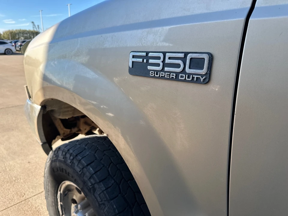 2000 Ford Super Duty 1st Gen - Image 6 of 12