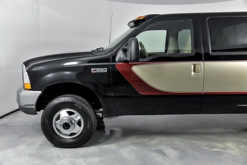 2000 Ford Super Duty 1st Gen - Image 7 of 21