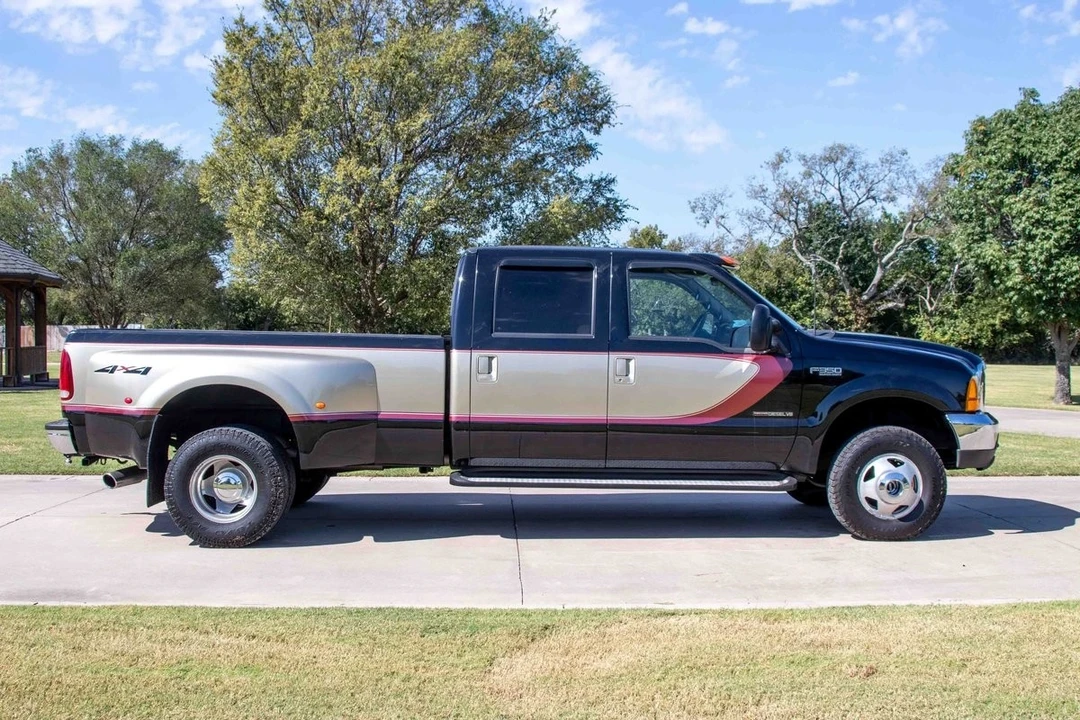 2000 Ford Super Duty 1st Gen - Image 17 of 21