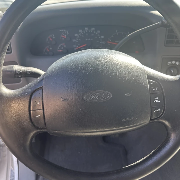 2000 Ford Super Duty 1st Gen - Image 21 of 31