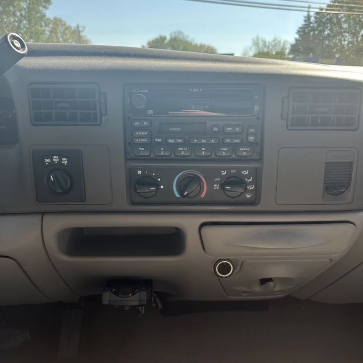 2000 Ford Super Duty 1st Gen - Image 14 of 31