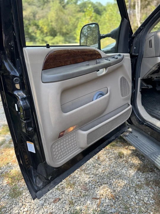 2000 Ford Super Duty 1st Gen - Image 18 of 21