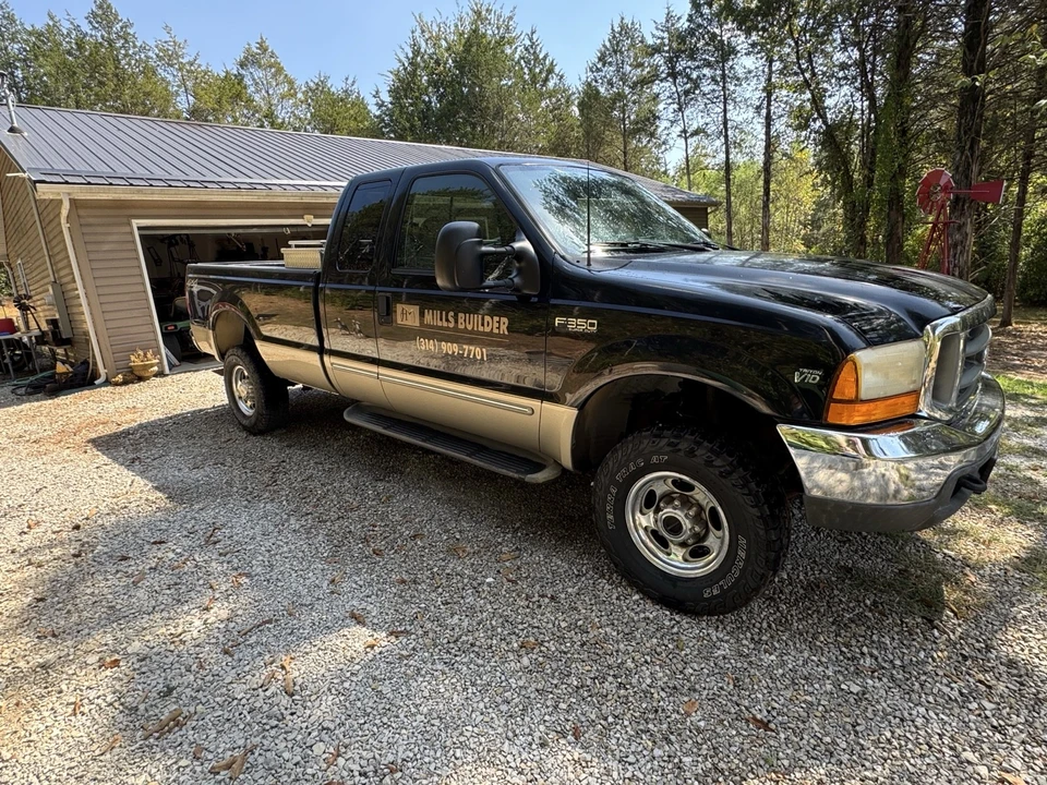2000 Ford Super Duty 1st Gen - Image 4 of 21