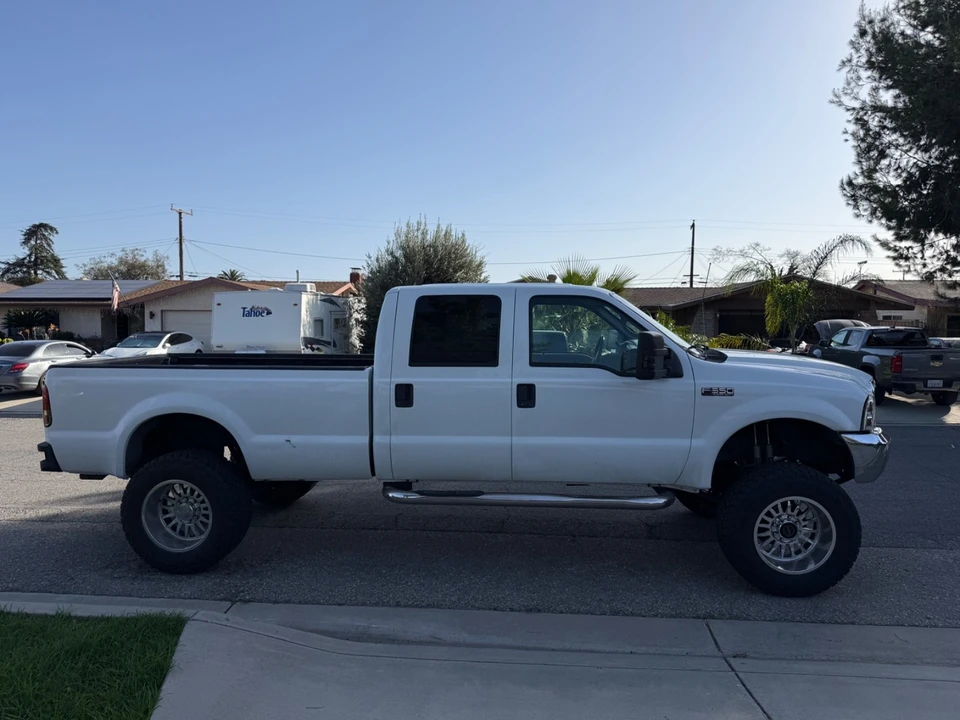 2000 Ford Super Duty 1st Gen - Image 2 of 15