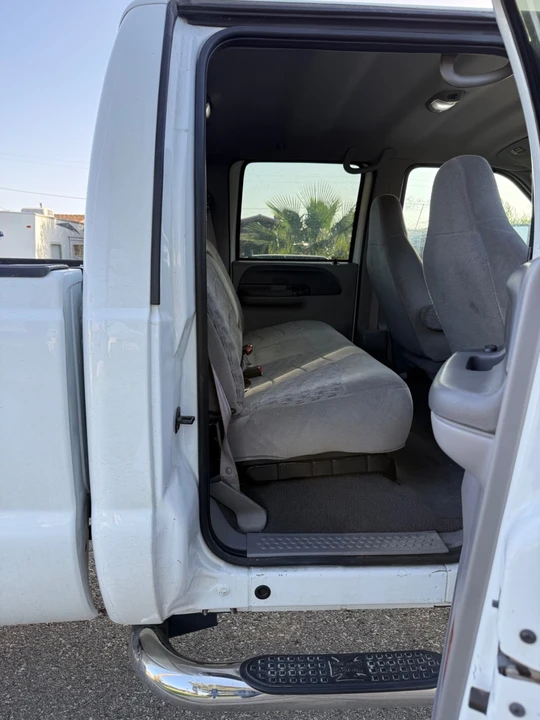 2000 Ford Super Duty 1st Gen - Image 6 of 15