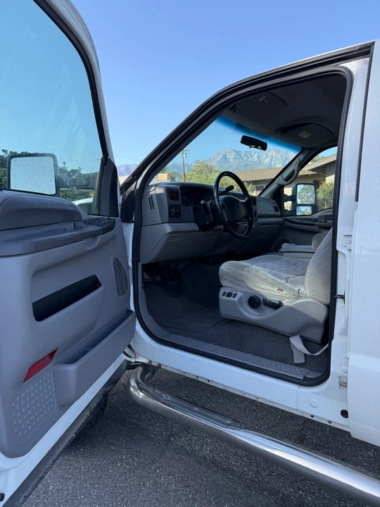2000 Ford Super Duty 1st Gen - Image 13 of 15