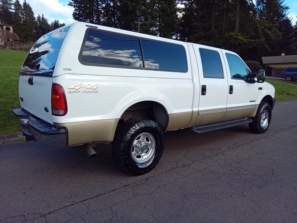 2000 Ford Super Duty 1st Gen - Image 4 of 15