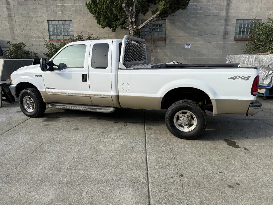 2000 Ford Super Duty 1st Gen - Image 6 of 11