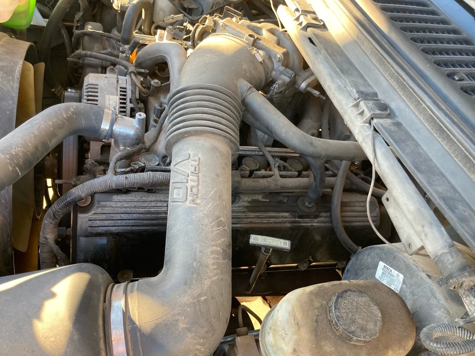 2000 Ford Super Duty 1st Gen - Image 13 of 14