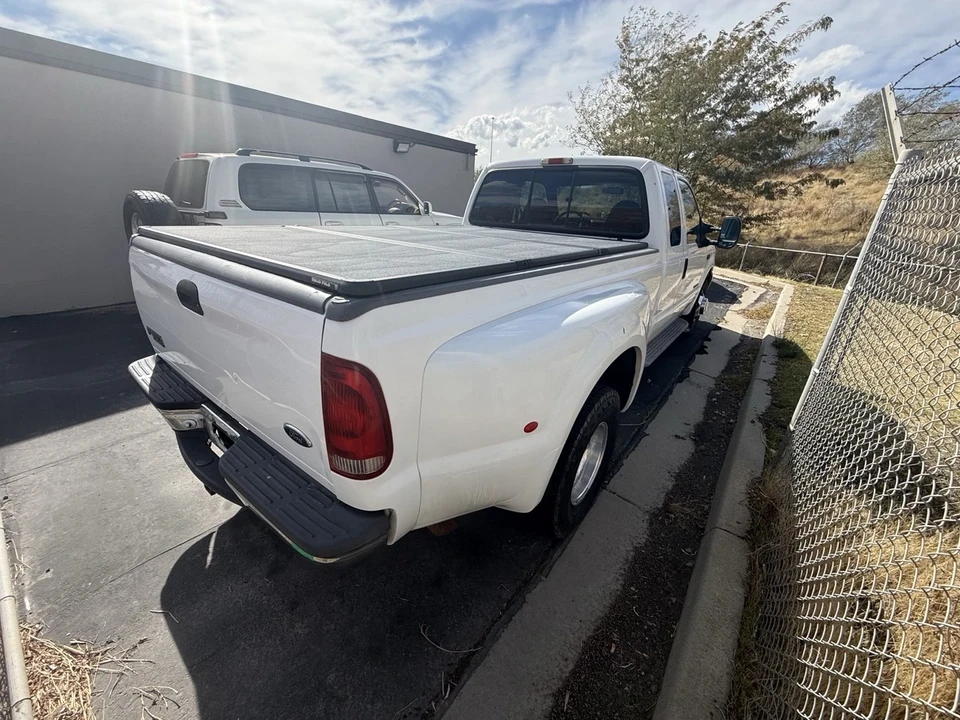 2000 Ford Super Duty 1st Gen - Image 5 of 18