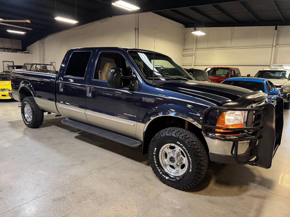 2000 Ford Super Duty 1st Gen - Image 11 of 12
