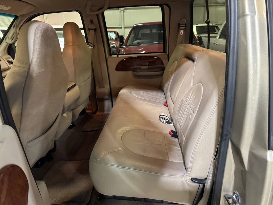 2000 Ford Super Duty 1st Gen - Image 9 of 12