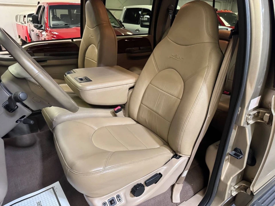 2000 Ford Super Duty 1st Gen - Image 3 of 12