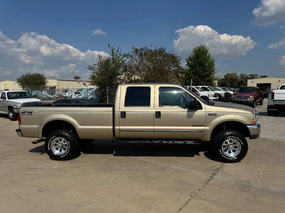 2000 Ford Super Duty 1st Gen - Image 17 of 21