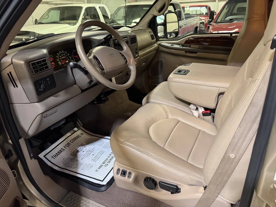 2000 Ford Super Duty 1st Gen - Image 5 of 12