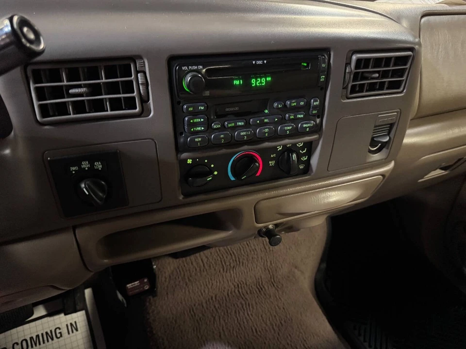 2000 Ford Super Duty 1st Gen - Image 10 of 21