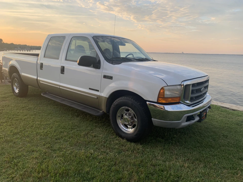 2000 Ford Super Duty 1st Gen - Image 27 of 31