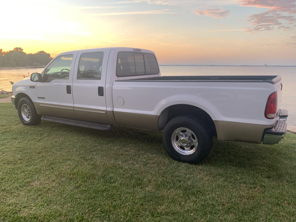 2000 Ford Super Duty 1st Gen - Image 11 of 31