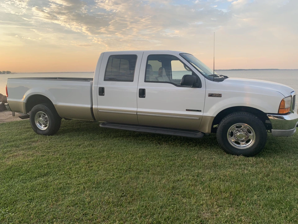 2000 Ford Super Duty 1st Gen - Image 26 of 31