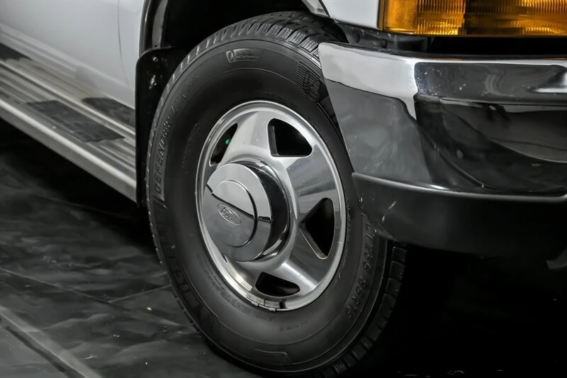 2000 Ford Super Duty 1st Gen - Image 3 of 21