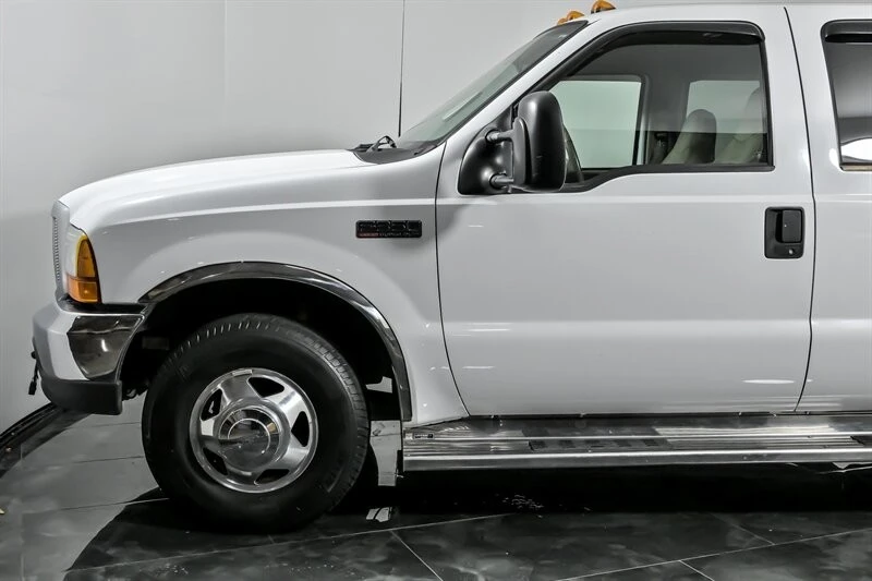 2000 Ford Super Duty 1st Gen - Image 6 of 21