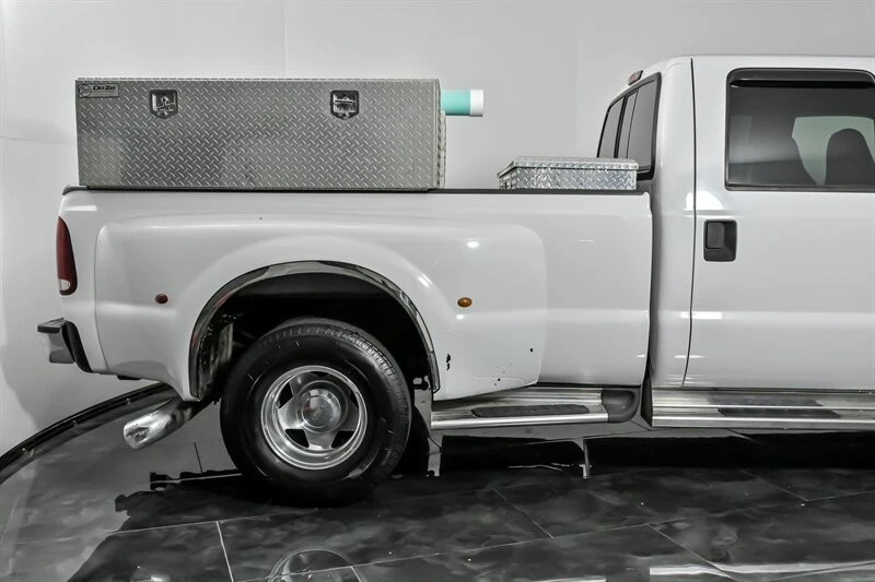 2000 Ford Super Duty 1st Gen - Image 11 of 21