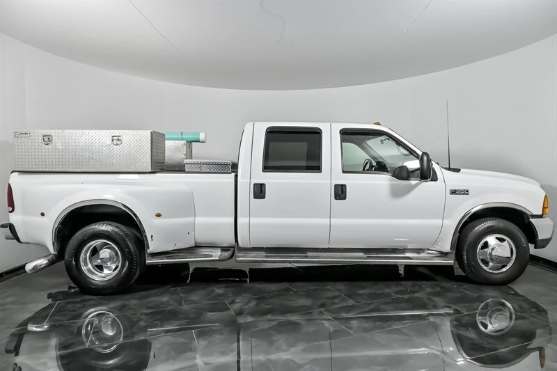 2000 Ford Super Duty 1st Gen - Image 12 of 21