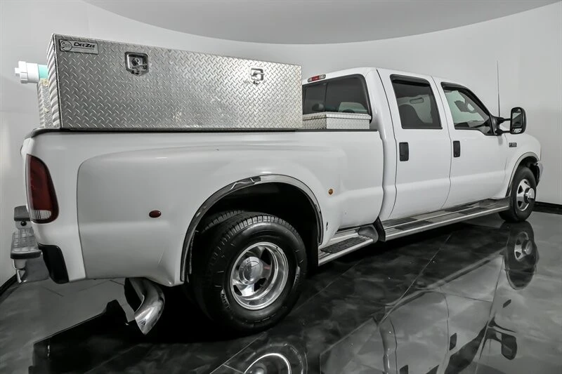 2000 Ford Super Duty 1st Gen - Image 10 of 21