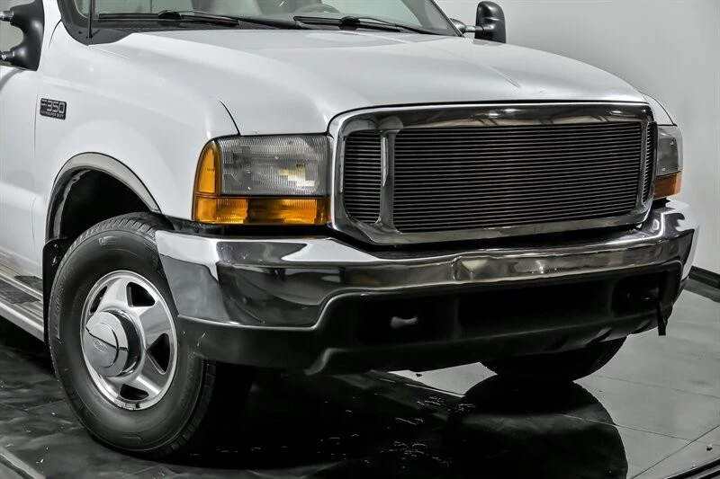 2000 Ford Super Duty 1st Gen - Image 2 of 21