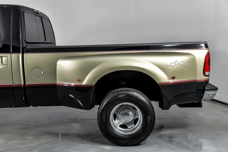 2000 Ford Super Duty 1st Gen - Image 8 of 21
