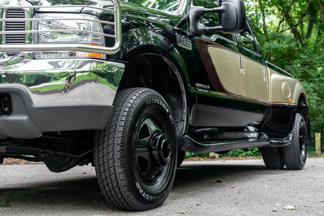 2000 Ford Super Duty 1st Gen - Image 15 of 31