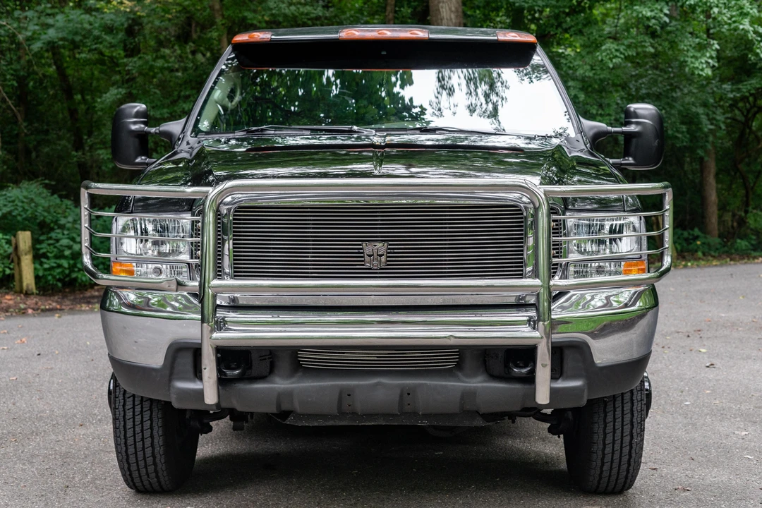 2000 Ford Super Duty 1st Gen - Image 2 of 31
