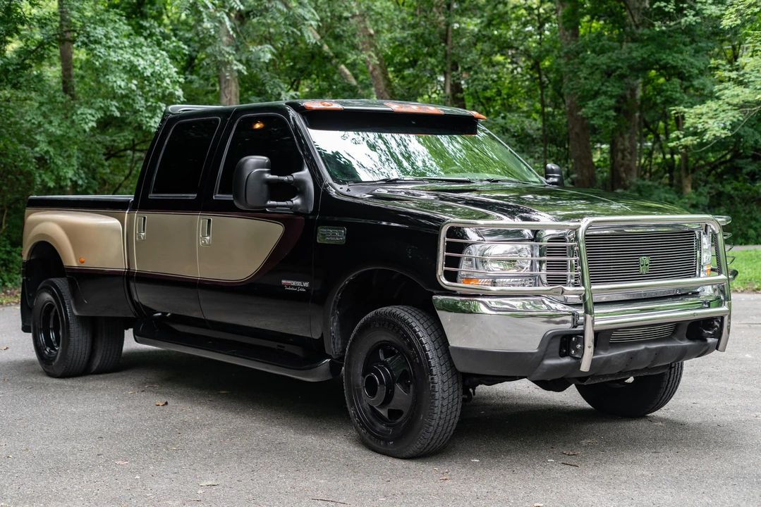 2000 Ford Super Duty 1st Gen - Image 10 of 31