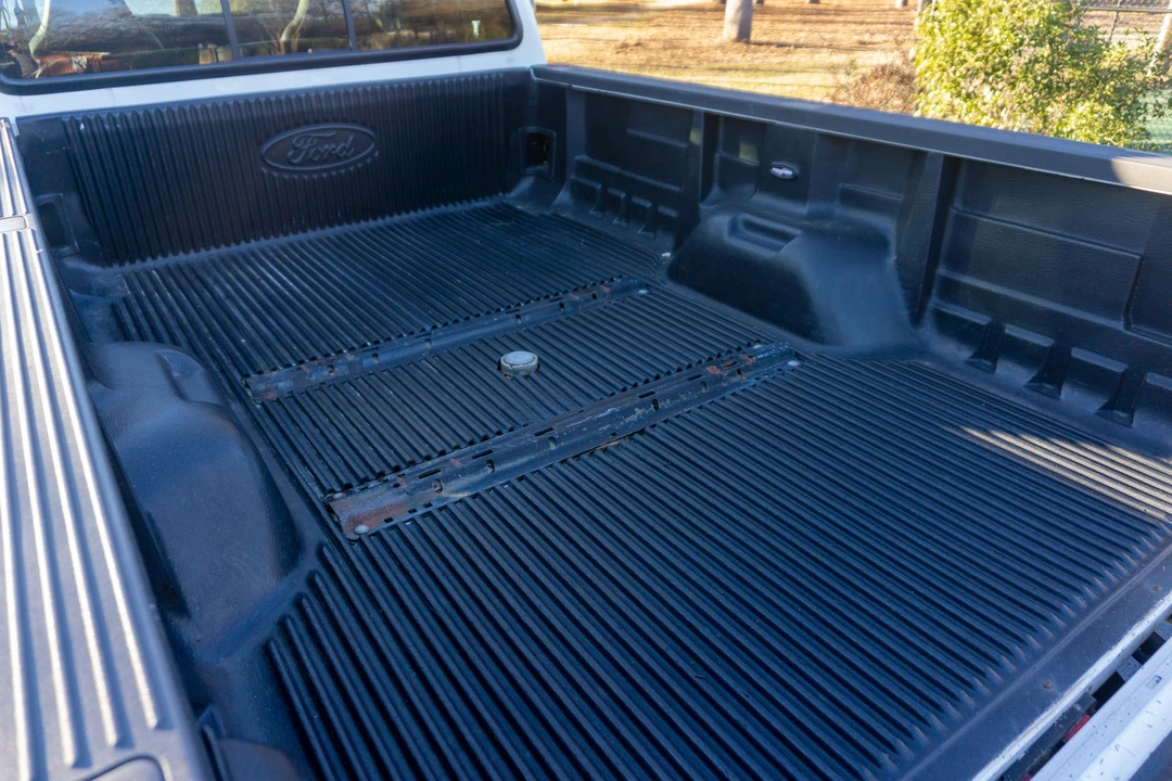 2000 Ford Super Duty 1st Gen - Image 23 of 31